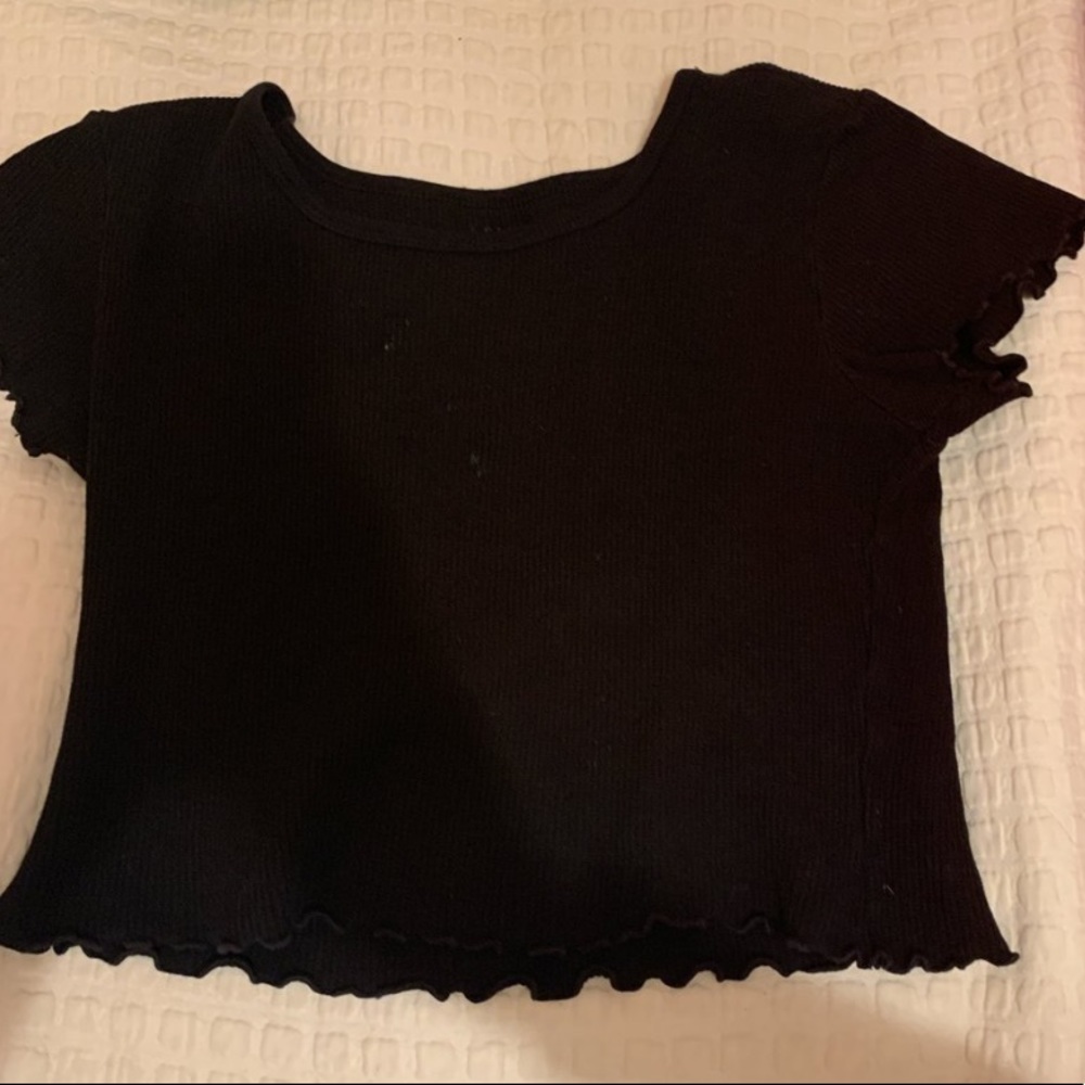 super cute black cropped brandy shirt